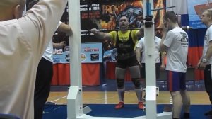 Виктор Дыбаль, приседание 330 кг в экипировке, в/к до 110