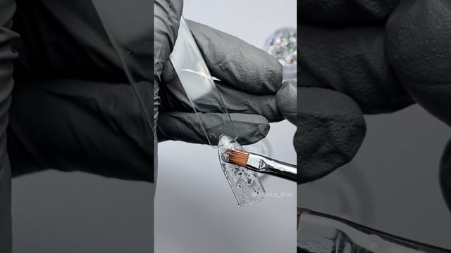 Nail Art 2023 Глиттер Голографик и Молочный топ.