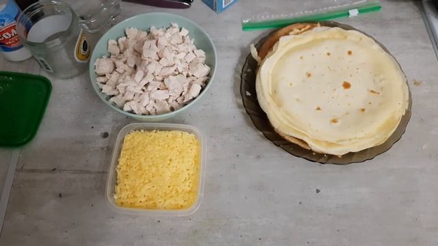 Низкокалорийные блинчики с курицей и сыром смотреть онлайн