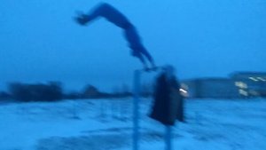 ВСЁ!!! Солнышко на турнике