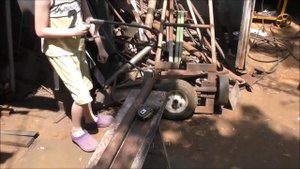 ГАЗ 24-10. 23 часть. Самодельный кондуктор для самодельных лонжеронов.
