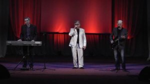 «Снегири»Музыка Ю. Антонова, слова М. Дудина Исполняет народный коллектив ВИА «Поиск»