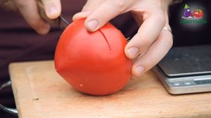 КРУПНОПЛОДНЫЙ ТОМАТ С НОСИКОМ