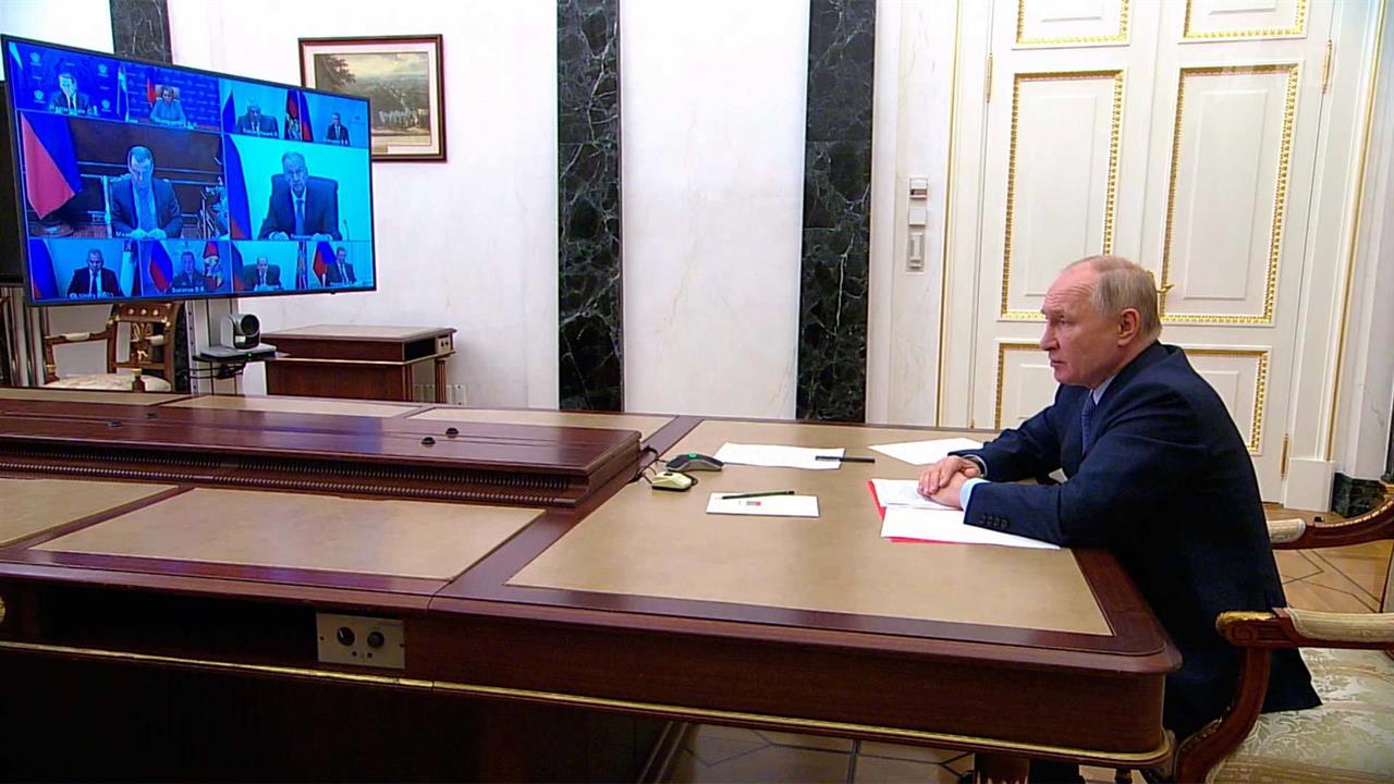 Тема незаконного оборота оружия в России обсуждалась во время совещания президента с членами Совбеза