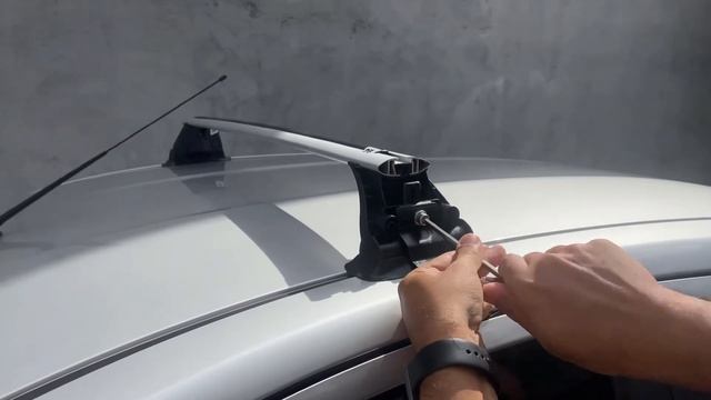 Tutorial de Instalação Rack de Teto Kiussi Emília Nissan Versa смотреть онлайн