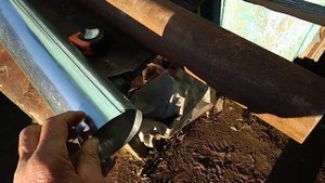 Как свернуть трубу из оцинковкованного листа.