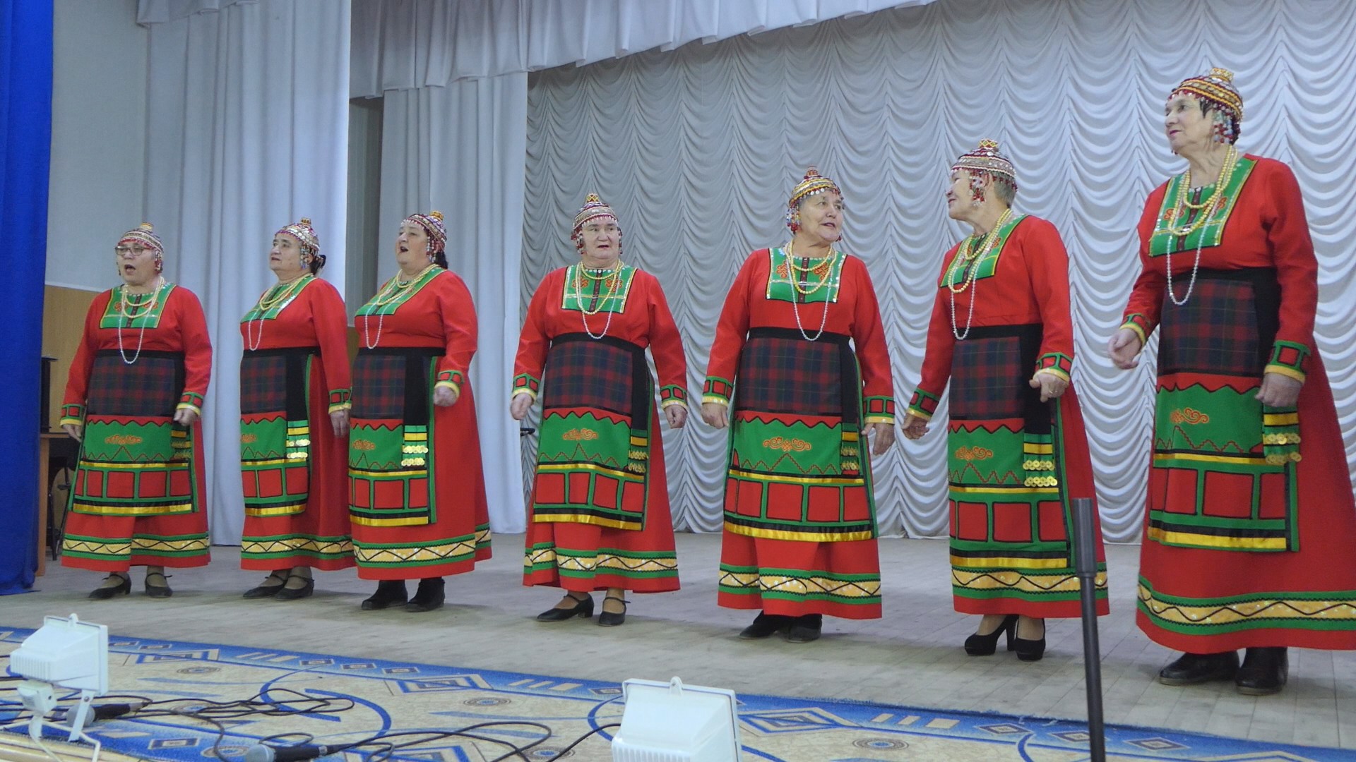 Национальные коллективы в ДК с. Красносамарское