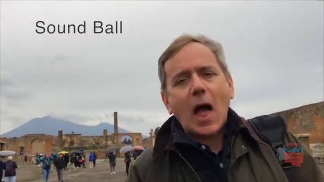 William Hall describes how to play the improv game Sound Ball. смотреть онлайн