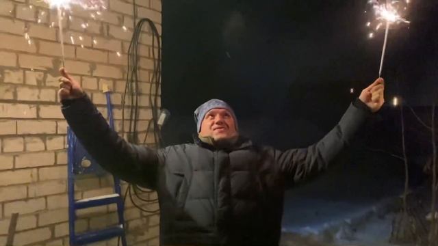 Тест электродов по алюминию? Новогодний Прикол...) смотреть онлайн