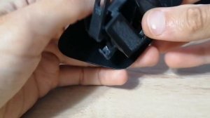 Кронштейн крепления заглушки омывателя фар Volvo S60 I