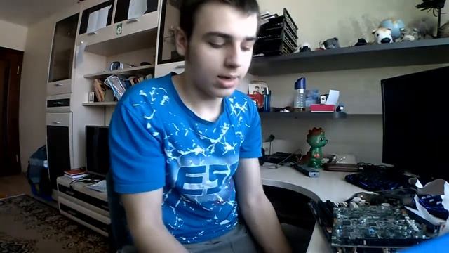 КОМПЬЮТЕР 2001 ГОДА.КАРАТНУЛО!!!