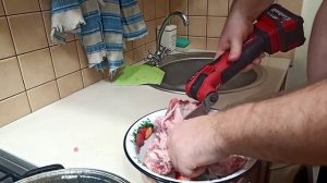 Еще одна функция реноватора!!! Когда реноватор есть а кухонного топора нет)))