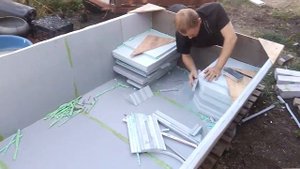 Лодка болотоход, из полистирола и стеклопластика.