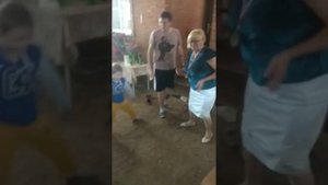 Танец в деревне