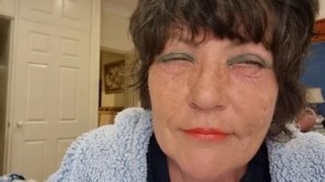 Нашла на улице и продам на аукционе Ebay. Не то склероз ,не то ...сама не знаю.Элла Австралия