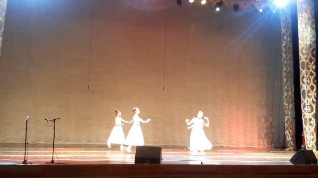 Дебют танца "Вальс цветов" хореограф- постановщик Анастасия Сокольская смотреть онлайн