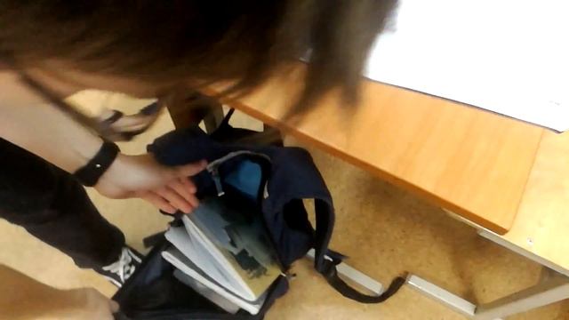 Лайфхаки для скучных уроков (ботанам не смотреть) смотреть онлайн