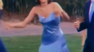 Неймара бросила девушка но он по обещал ей что прийдет к ней на свадьбу...И пришел