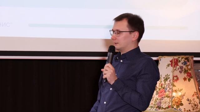 Антон Смирнов, врач-невролог: «Постоянно болит голова, я умру?» смотреть онлайн