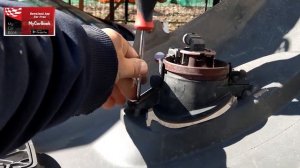 Toyota Yaris 1999-2006  fog light removal