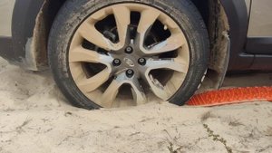 "Ковровые вездеходы" от ???-???? для Lada Xray Cross