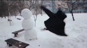 Как ударить снеговика