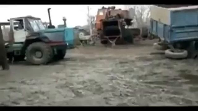 Харламов трактора видео
