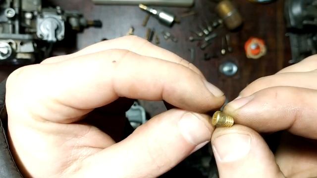 Мокрые свечи на ВАЗ 2121 Нива 1.6. Карбюратор ОЗОН 2107: Дефектовка и переборка. смотреть онлайн