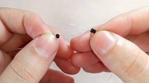 Куроми Кольцо из бисера в технике крестик.