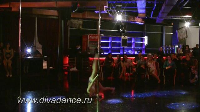 Ее настроение артистик pole-dance от студии Divadance