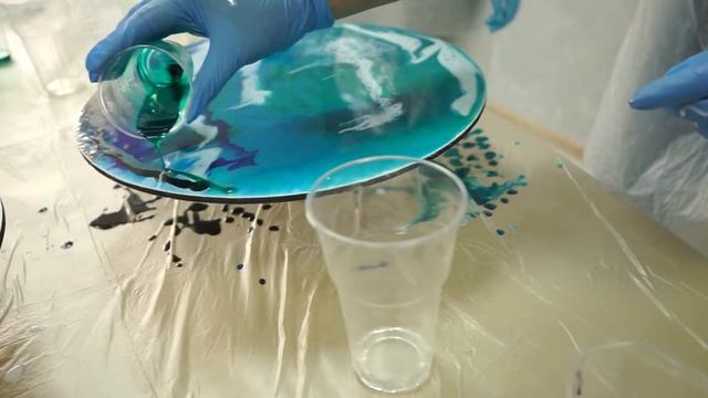 Воркшоп по рисованию эпоксидной смолой в студии Арт-Леди смотреть онлайн