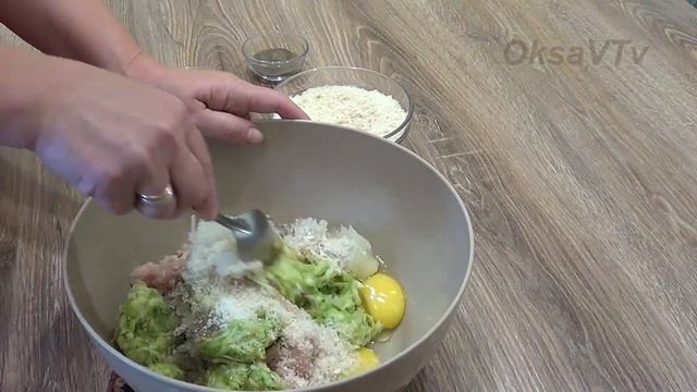 Куриные котлеты с кабачком. Cutlets chicken with zucchini.