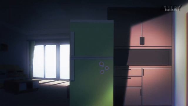 Холодильник превратился в... ДЕВУШКУ?! смотреть онлайн