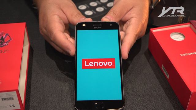 Moto Z2 Play and Moto Mods Hands-on смотреть онлайн