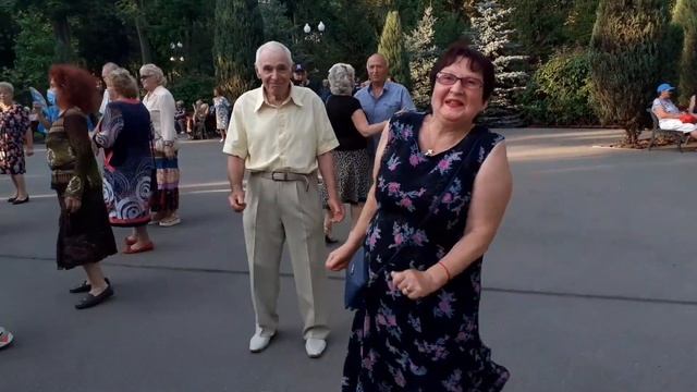 РЕКА ЛЮБВИ! ХАРЬКОВ ТАНЦЫ В ПАРКЕ ГОРЬКОГО 2021 смотреть онлайн