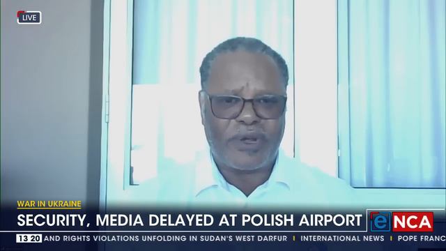 War in Ukraine | Reaction | Security, media delayed at Polish airport смотреть онлайн
