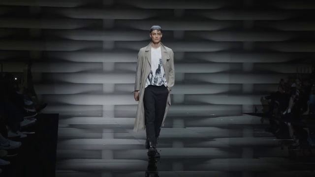 Emporio Armani Spring-Summer 2023 Runway Show at Milan Fashion Week #MFW #SS23 смотреть онлайн