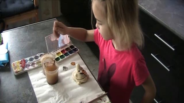 Снеговик из соленого теста, часть 2, раскрашивание смотреть онлайн