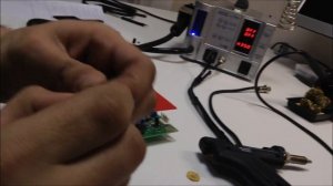 Обзор паяльной станции int 2702a+. Чем паяют в сервисных центрах. Хороший инструмент.