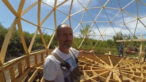 Геодезический купол 10м готов.