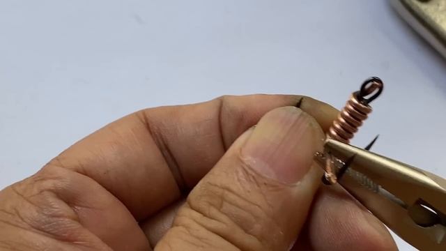 How to weight(Part 1) for the treble hook lure - كيفية الوزن لإغراء الخطاف الثلاثي смотреть онлайн