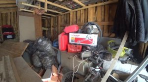 Черновой потолок в гараже под утепление опилками