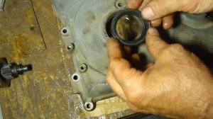 Запрессовка сальника в крышку цепи ГРМ. В гараже. Форд Мондео. Ford Mondeo