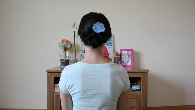 Очень простая прическа на каждый день за пару минут + ее трансформация. Часть 2/einfache frisur 2 смотреть онлайн