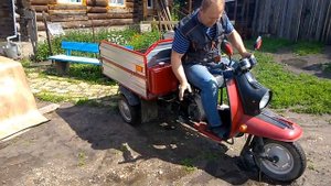 Мотороллер МУРАВЕЙ с карбюратором от бензопилы УРАЛ
