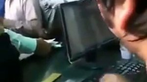 А ты быстро печатаешь на клавиатуре одной рукой?