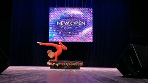 цирковой номер в жанре каучук "Роза". Склярова Мия 6 лет. new open fest 2023