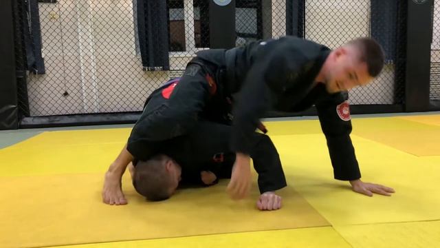 Рычаг локтя через flower sweep | Лев Гладких смотреть онлайн