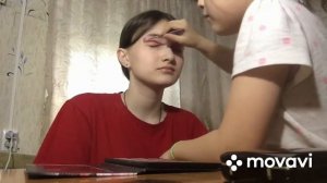МЕНЯ МУЧАЕТ МЛАДШАЯ СЕСТРА/ДЕЛАЕТ МНЕ МАКИЯЖ/ЭТО ПОЗОР.....КАПЕЦ!..