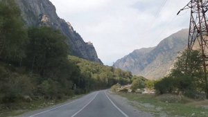 Дорога на Эльбрус , через г.Баксан и Тырнауз